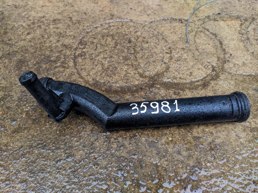 патрубок (трубопровод, шланг) Volkswagen Fox 3 поколение 2012, 1.2 л., бензин, хетчбэк 5 дв., 03D121065B, 03D121026F - фото №1