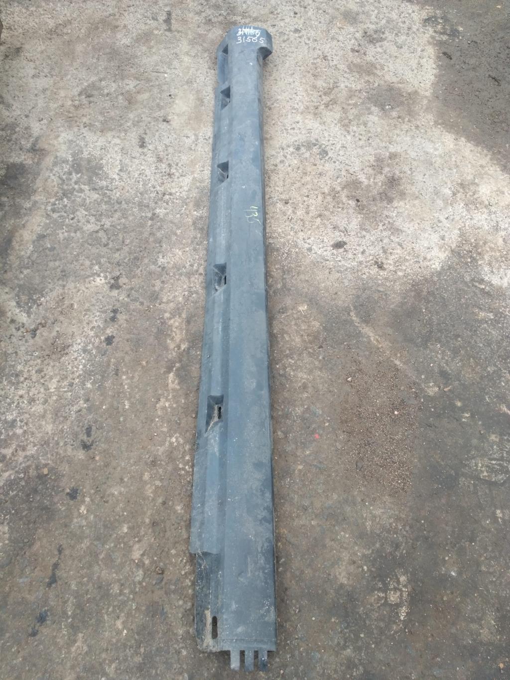 накладка на порог Volkswagen Passat B6 2006, 2.0 л., бензин, седан, 3C0853855A, 3C0853855B, . - фото №1