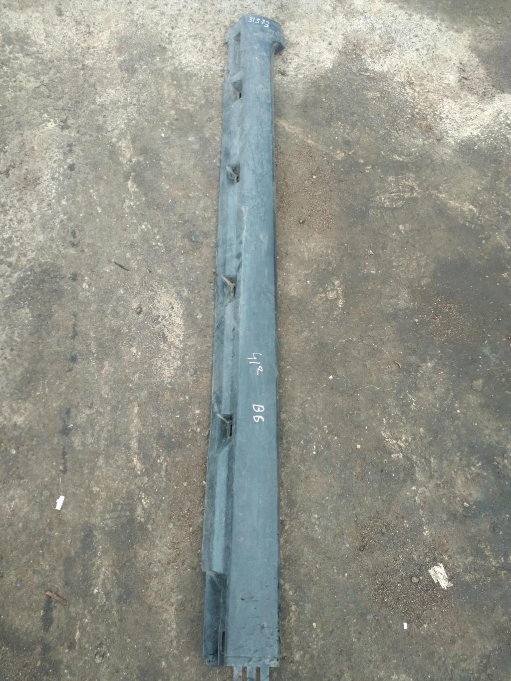 накладка на порог Volkswagen Passat B6 2006, 2.0 л., бензин, седан, 3C0853855A, 3C0853855B, . - фото №1