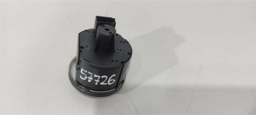 переключатель света Volkswagen Scirocco 3 поколение 2011, 1.4 л., TSI, бензин, универсал, 1K0941431BL, . - фото №1