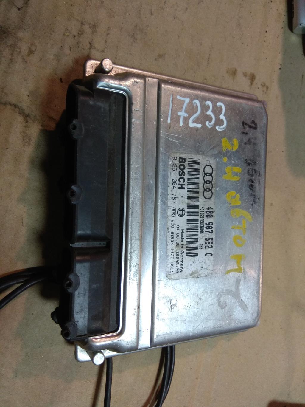 блок управления двигателем Audi A6 4A/C4 1997, 2.4 л., бензин, седан, 4B0907552C, AGA, AJG, 4B0907552X - фото №1