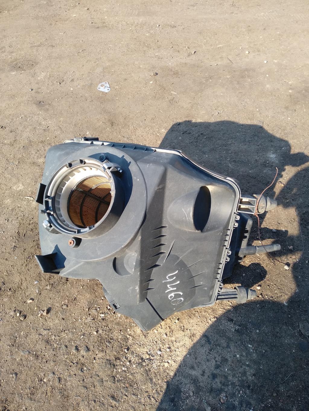 корпус воздушного фильтра Audi A6 4F/C6 2006, 3.0 л., TDi, дизель, седан, 059133835E, . - фото №1
