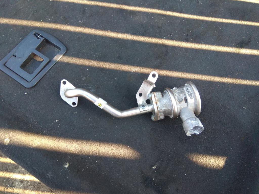 клапан EGR Volkswagen Touareg 1 поколение 2006, 4.2 л., бензин, внедорожник 5 дв., 079131101H, BAR, BVJ, . - фото №1