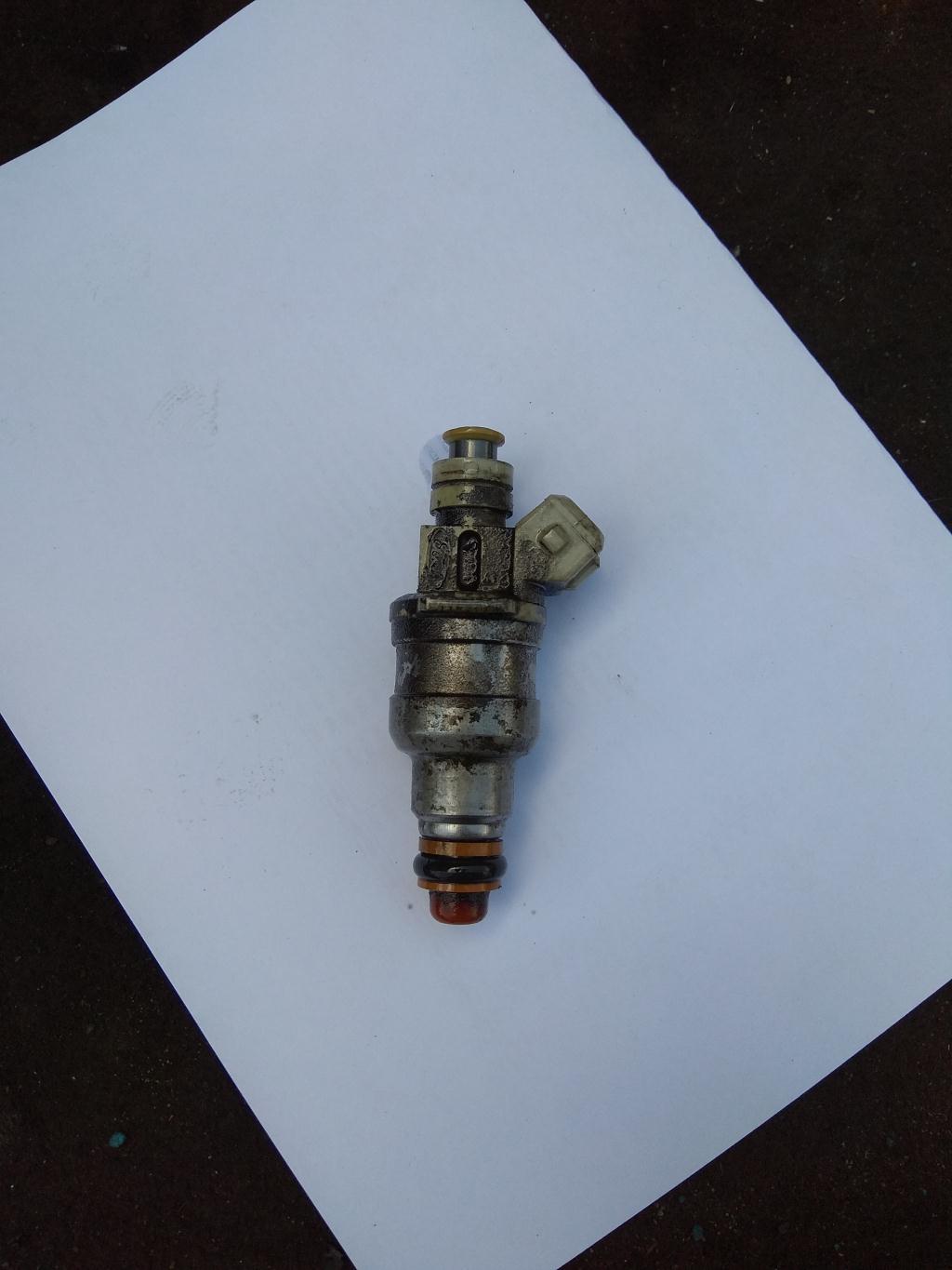 форсунка Ford Taurus 3 поколение 1997, 3.0 л., бензин, седан, F47E-A2E, . - фото №1