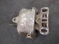 подушка крепления КПП Skoda Octavia 2 поколение (A5) 2005, 1.6 л., бензин, седан, 1J0199555AK, . - фото №4