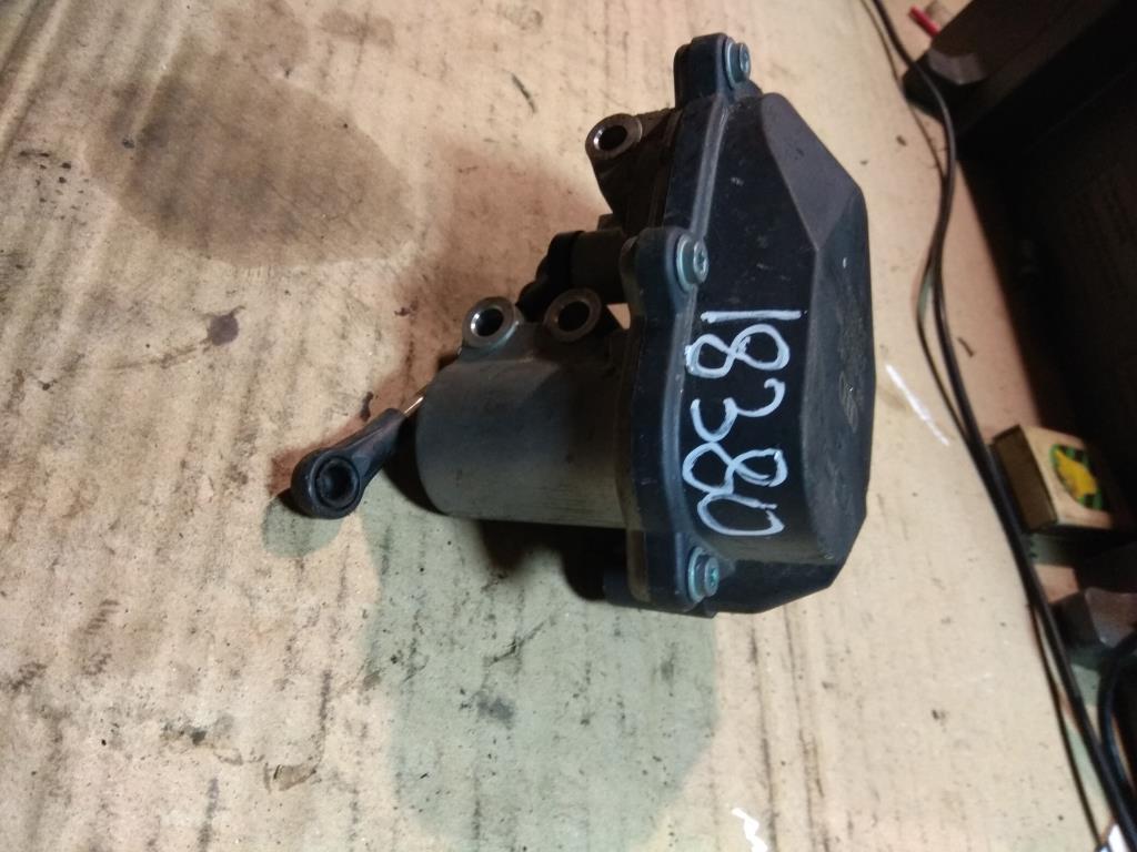 механизм изменения длины впускного коллектора Audi A4 B7 2006, 2.0 л., бензин, седан, 06F133482, BPG, BPY, BPJ, BWE, AXX, BWA, BWT, BGB, BUL, BYK, BYD, . - фото №1