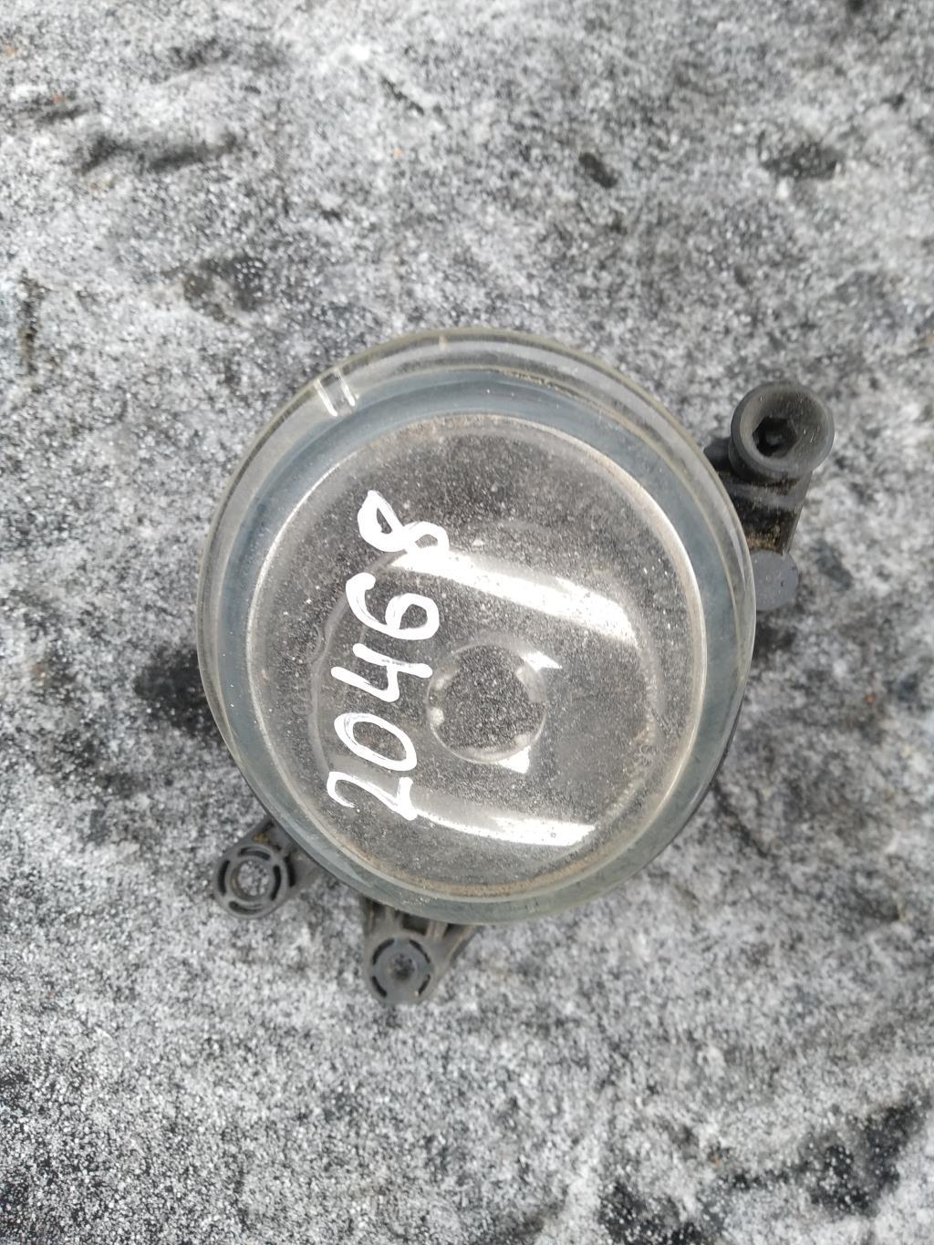 фара противотуманная правая Audi A4 B7 2006, 2.0 л., бензин, седан, 8E0941700B, . - фото №1