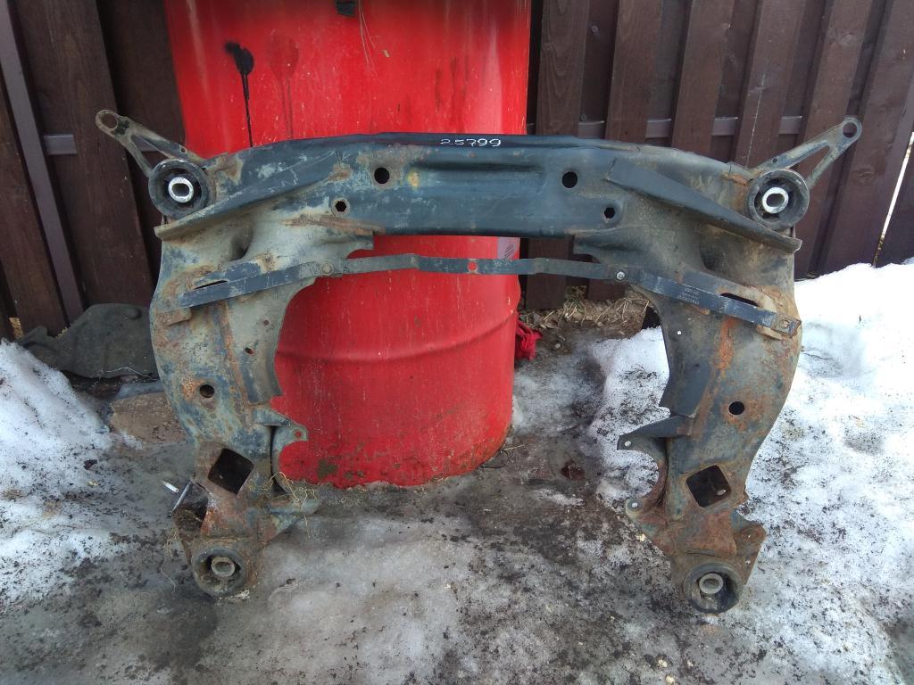 балка подвески передняя (подрамник) Audi A6 4B/C5 2000, 4.2 л., бензин, седан, 4B3399313D, FUL, . - фото №1