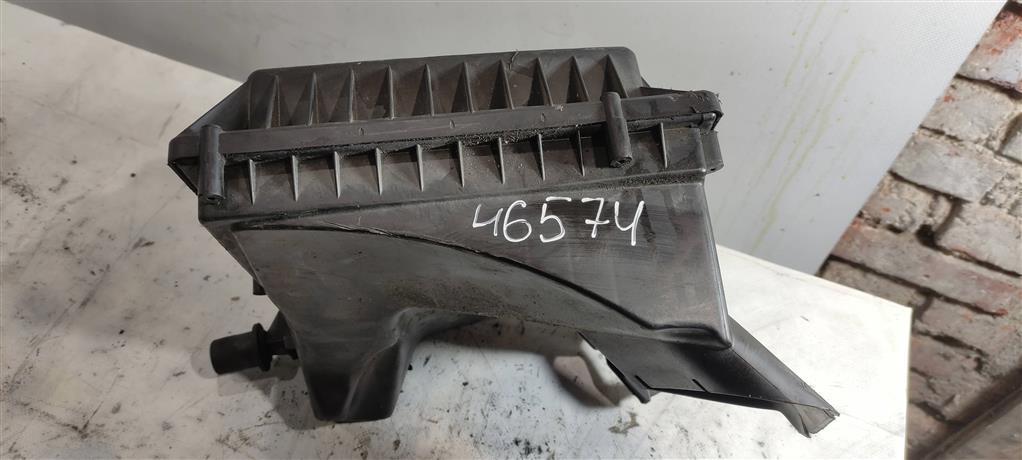 корпус воздушного фильтра Opel Zafira 1 поколение (A) 2002, 1.8 л., бензин, хетчбэк 5 дв., 13272754, . - фото №1