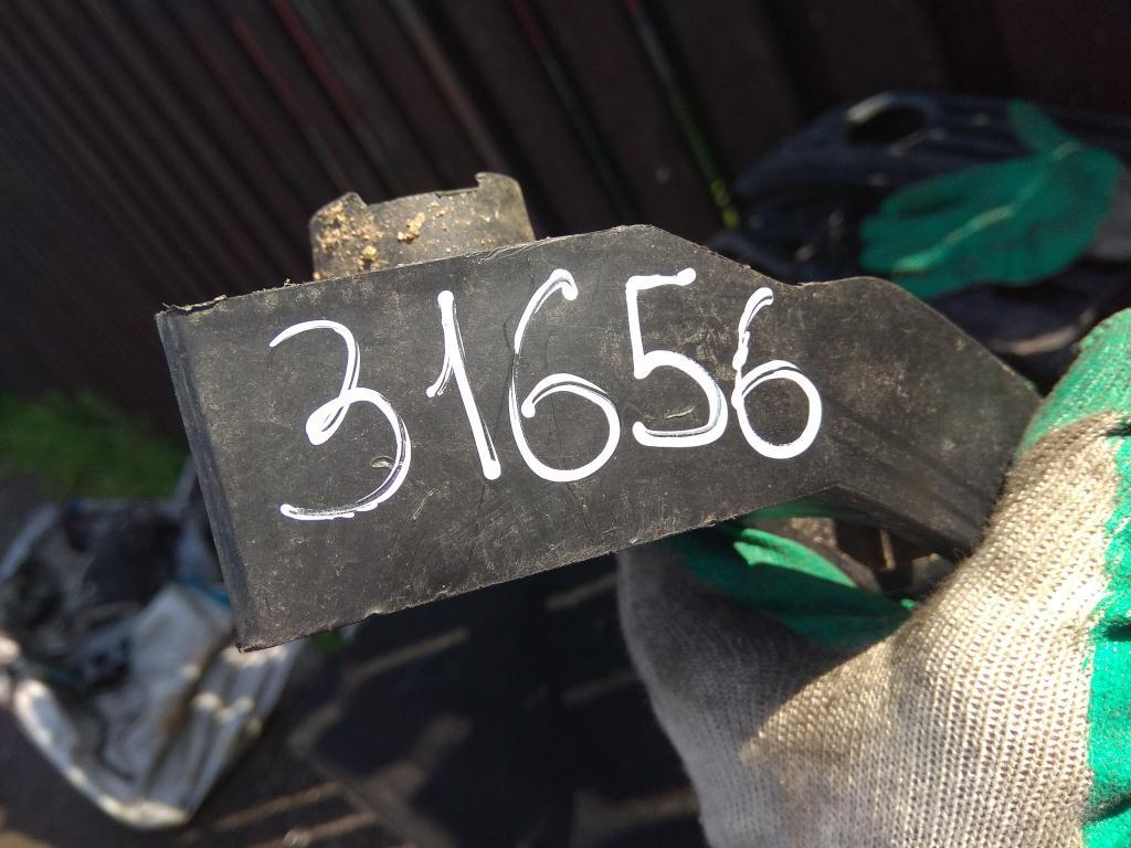 Крепление бампера заднего Volkswagen Passat B6 2007, 2.0 л., бензин, седан, 3C5807863, 3C5807861, . - фото №1