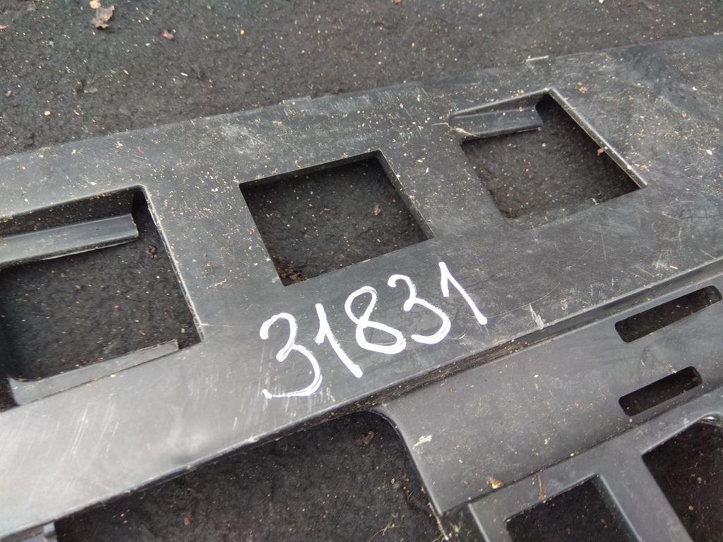 Крепление бампера заднего Volkswagen Passat B6 2007, 2.0 л., бензин, седан, 3C5807378, 3C5807378A, . - фото №1