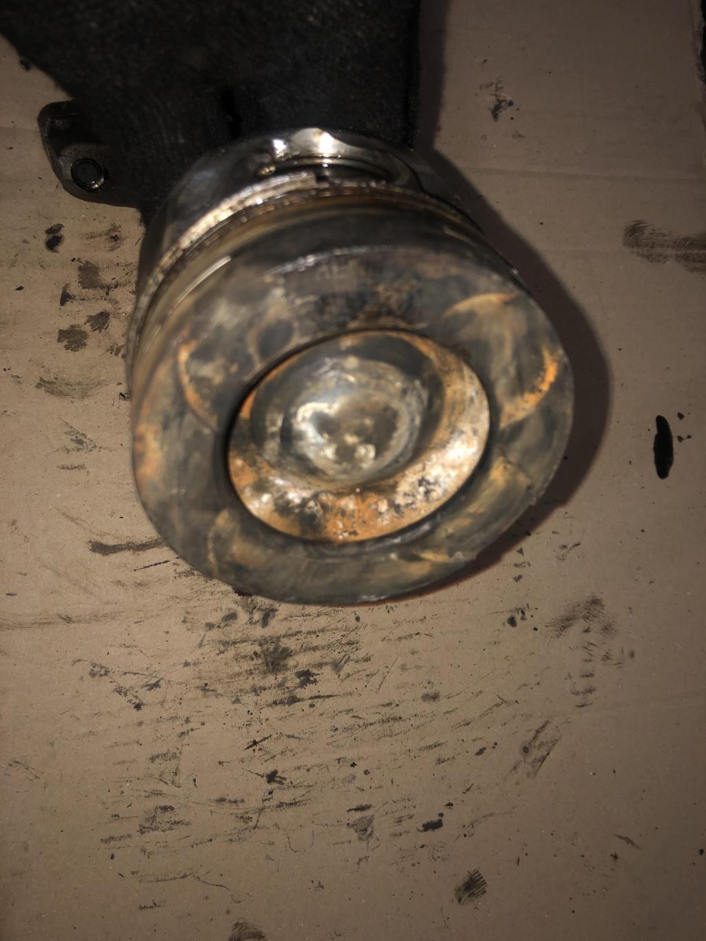 поршень Toyota Auris 1 поколение 2009, 2.2 л., дизель, универсал, 2AD-FTV, . - фото №1