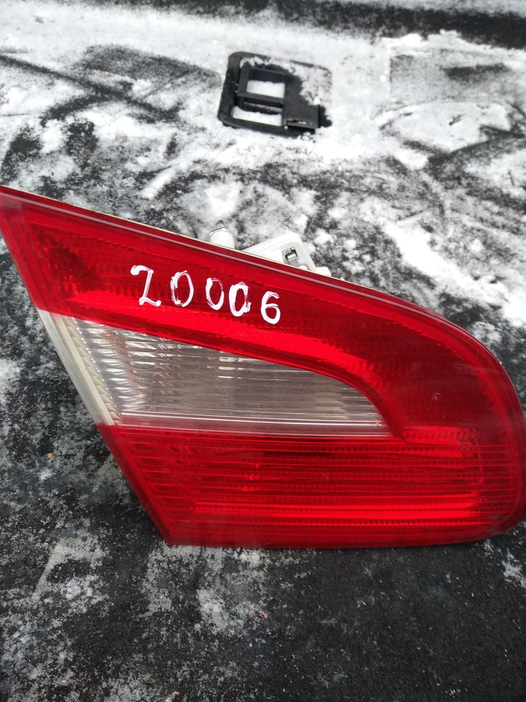 фонарь крышки багажника левый Skoda Superb 2 поколение 2011, 1.8 л., бензин, хетчбэк 5 дв., 3T5945093, 3T5945107 - фото №1