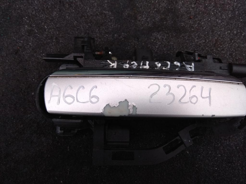 ручка наружная передняя правая Audi A6 4F/C6 2006, 3.2 л., бензин, седан, 4F0837208C, . - фото №1