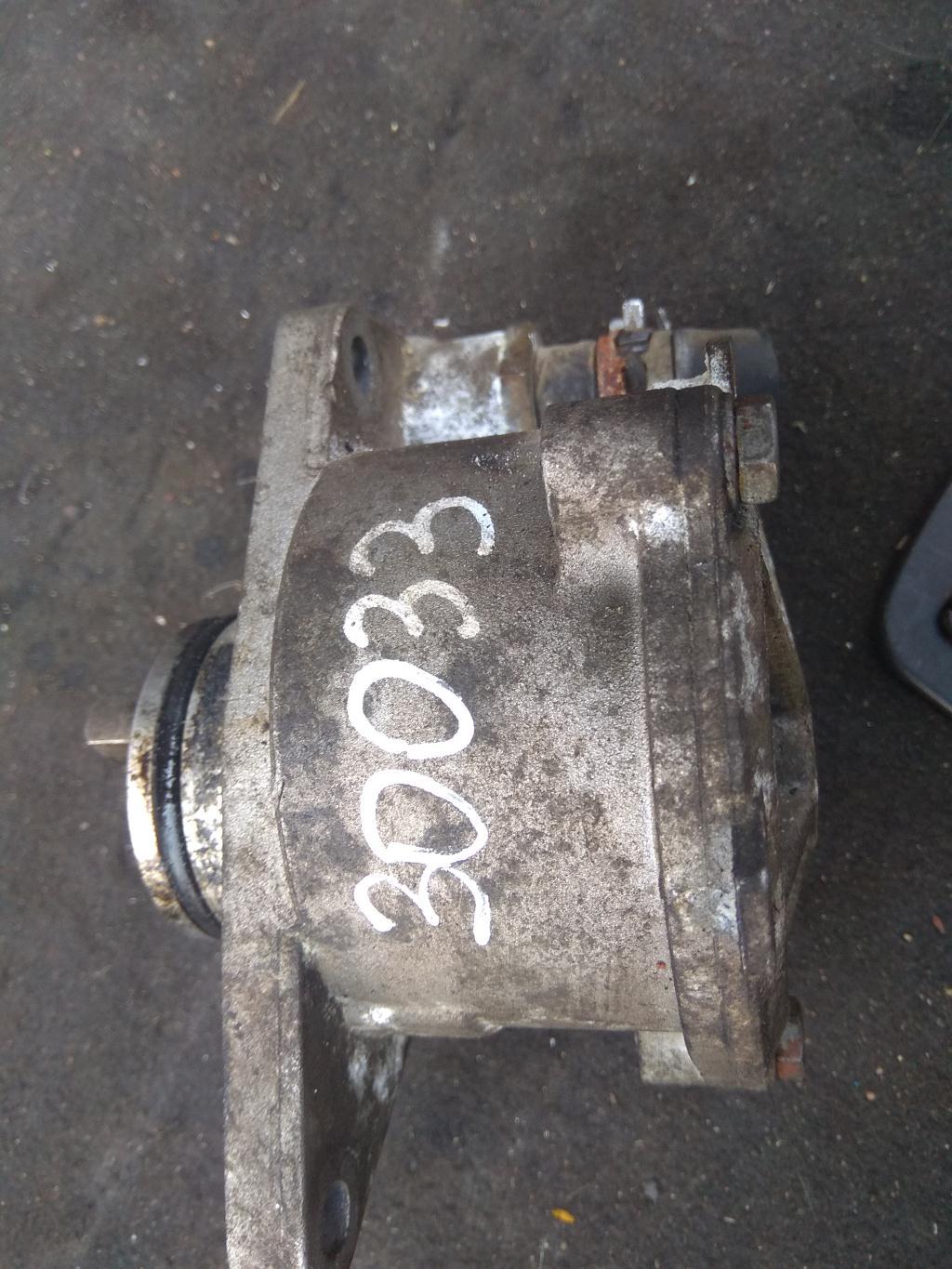 насос вакуумный BMW 5 серия E60/E61 2005, 2.0 л., дизель, седан, 2248170, M47, . - фото №1