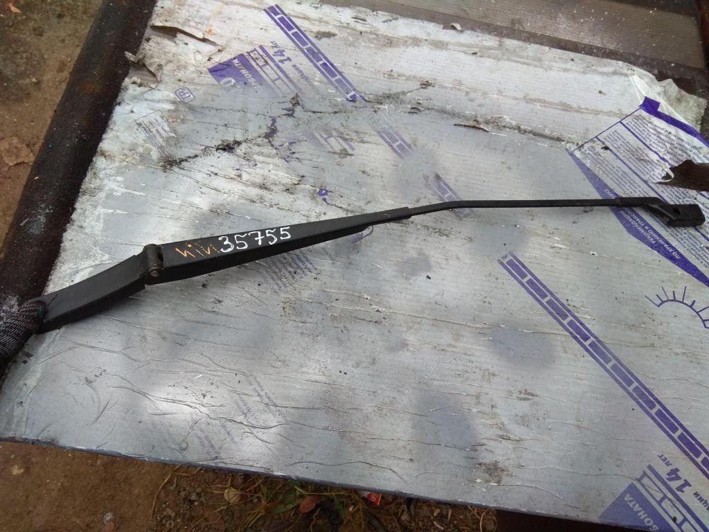 щеткодержатель (поводок стеклоочистителя, дворник) Volkswagen Passat CC 1 поколение 2010, 1.8 л., бензин, седан, 3C8955410, BZB, . - фото №1