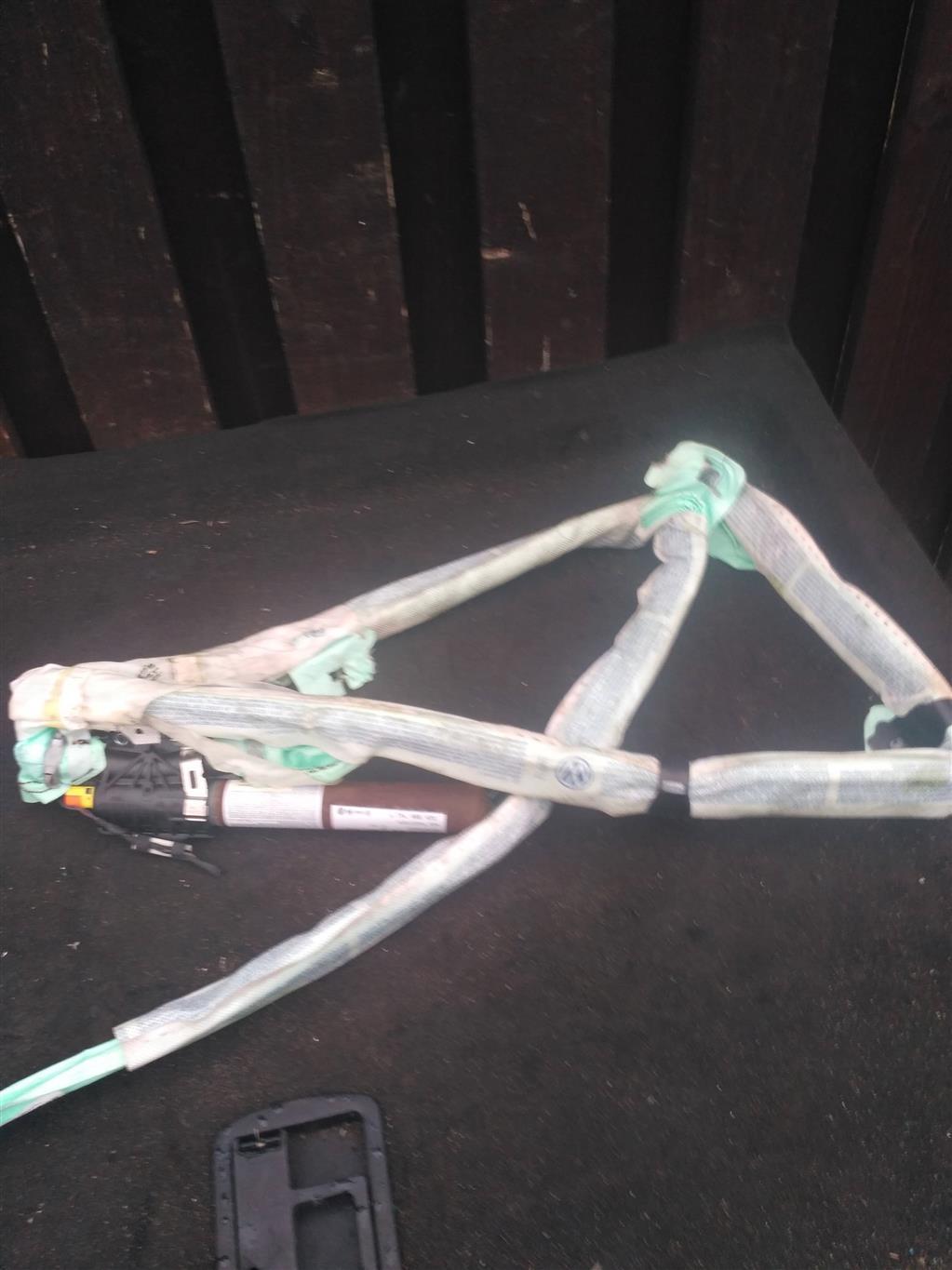 подушка безопасности боковая (шторка) Volkswagen Passat B7 2013, 2.0 л., дизель, седан, 3C0880741F, 3C0880741G - фото №1