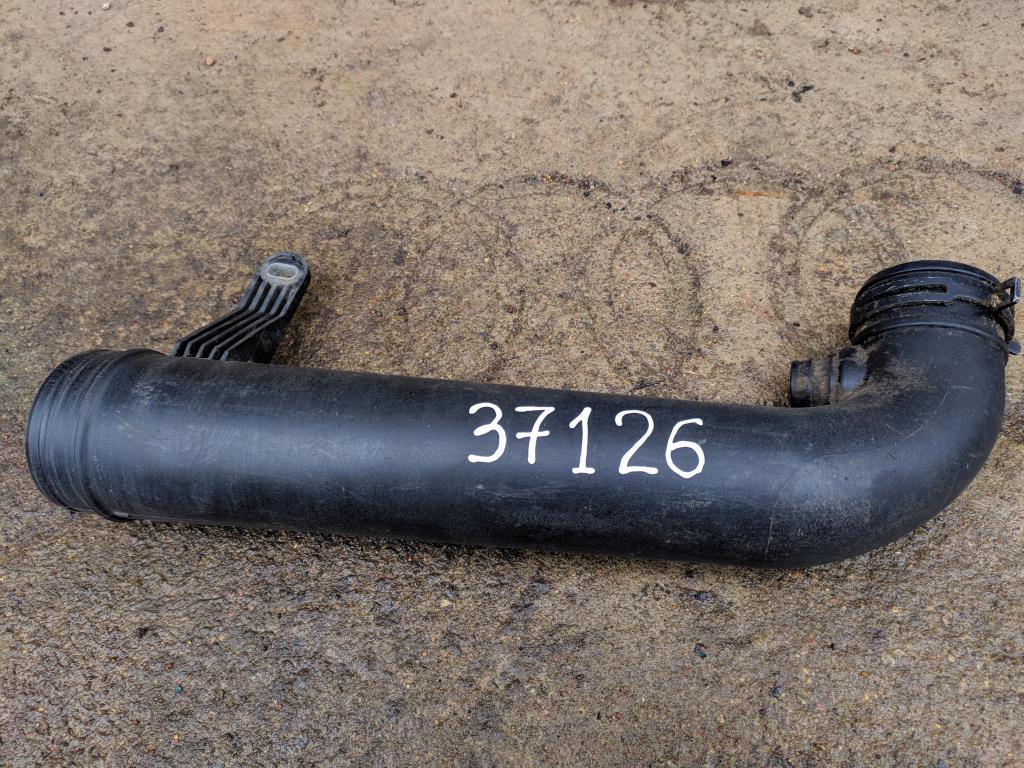 патрубок (трубопровод, шланг) Volkswagen Passat B6 2009, 2.0 л., TFSI, бензин, седан, 1K0129654AR, BZB, CAWB, CCTA, CGYA, CCTB, 1K0129654BE, 1K0129656AK - фото №1