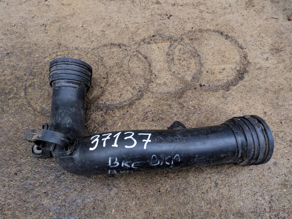 патрубок (трубопровод, шланг) Volkswagen Jetta 5 поколение 2006, 2.0 л., TDi, дизель, седан, 1K0145770D, 1K0145762L, 1K0145762AD, 1K0145762AG, 1K0145762BA, . - фото №1