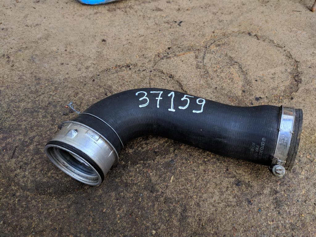 патрубок (трубопровод, шланг) Volkswagen Passat B6 2007, 2.0 л., TFSI, бензин, седан, 3C0145834K, BPY, AXX, BWA, 3C0145834H - фото №1