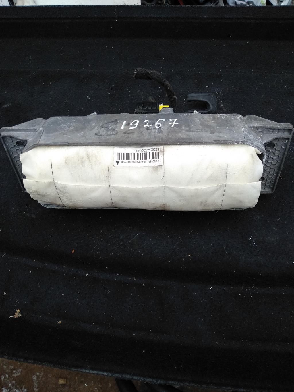 подушка безопасности пассажира Audi A4 B7 2006, 2.0 л., бензин, седан, 8E1880204B, . - фото №1