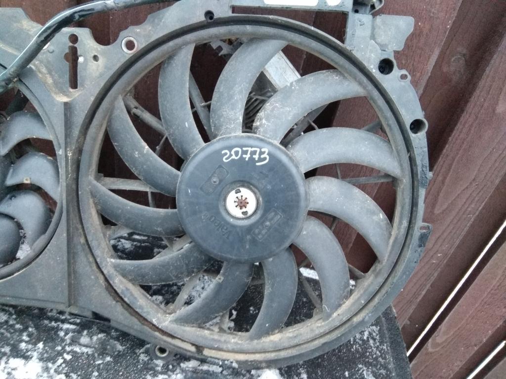 вентилятор радиатора Audi A4 B6 2003, 2.4 л., бензин, седан, 8E0959455K, 8E0959501D, 8E0959455N, BDV, 4B0959501D, 4B0959501H, 8E0959455L, 8E0959501AB, 8E0959501AG, 8E0959501R - фото №1