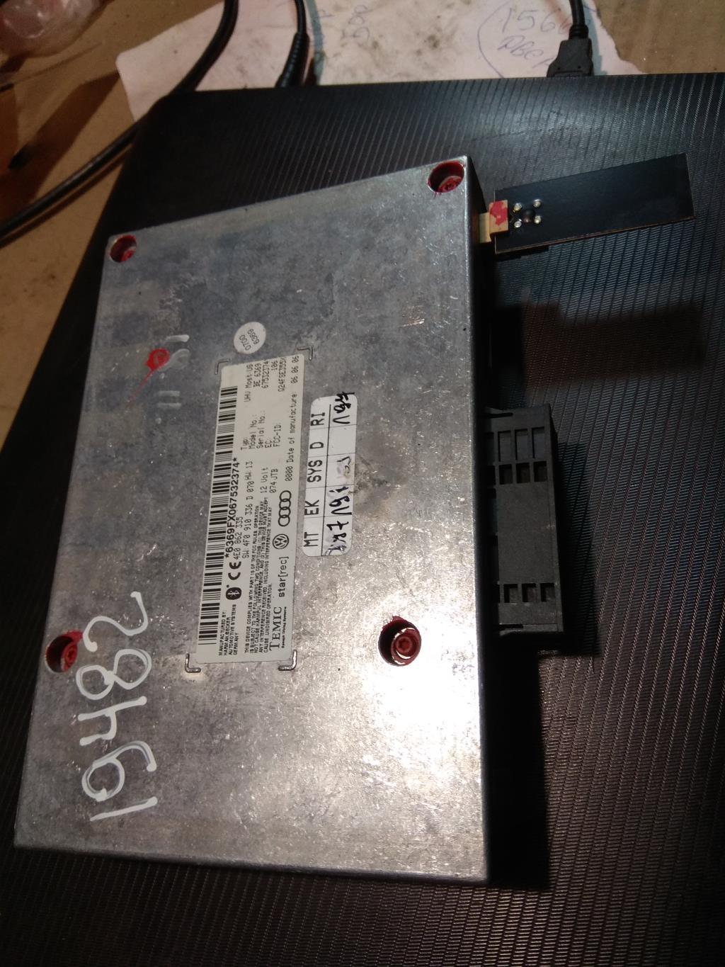 блок Bluetooth Audi Q7 4L 2007, 4.2 л., бензин, внедорожник 5 дв., 4F0910336D, 4F0910336G, 4F0910336H, 4F0910336HX, . - фото №1