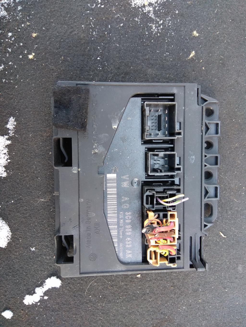 блок комфорта Volkswagen Passat B6 2006, 2.0 л., бензин, седан, 3C0959433AK, 3C0959433AP, 3C0959433AA, . - фото №1