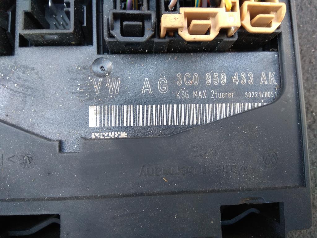 блок комфорта Volkswagen Passat B6 2006, 2.0 л., бензин, седан, 3C0959433AK, 3C0959433AP, 3C0959433AA, . - фото №1