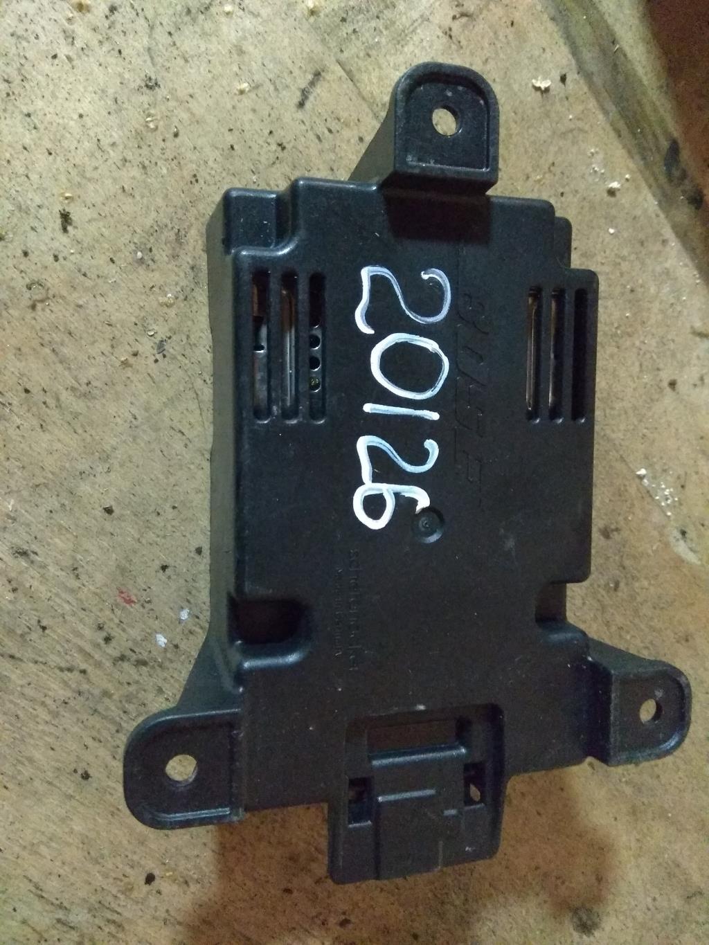 усилитель музыкальный Audi A6 4F/C6 2006, 3.2 л., бензин, седан, 4F0035223B, ., 4F0910223A - фото №1