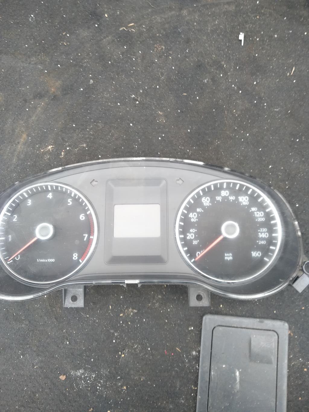 щиток приборов (приборная панель) Volkswagen Jetta 6 поколение 2012, 2.0 л., бензин, седан, 5C6920953B, . - фото №1