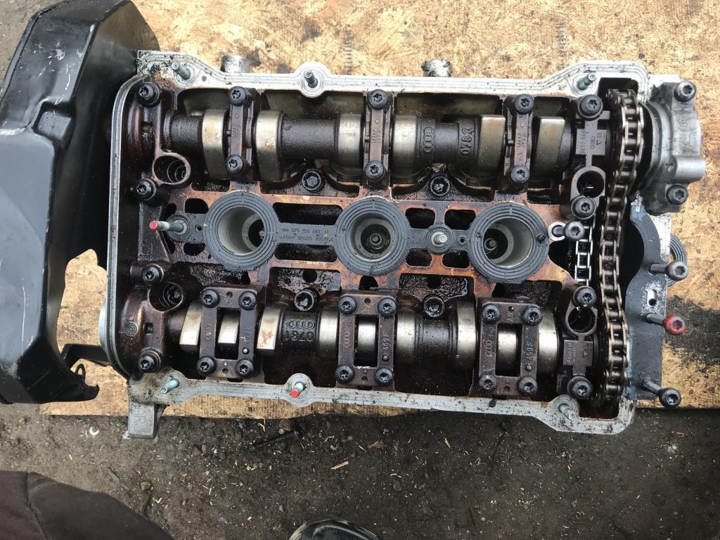 головка блока цилиндров Audi A6 4B/C5 1999, 2.4 л., бензин, седан, APS, AGA, 078103373AH, AML, AQD, ACK, APR, ATX, ASM, . - фото №1