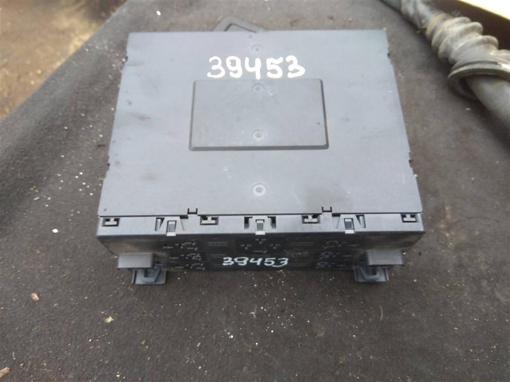 блок бортовой сети Volkswagen Passat B6 2006, 2.0 л., бензин, седан, 3C0937049Q, 3C0937049AG, 3C0937049AL, 3C0937049S, 3C8937049AB, 3C8937049AC, 3C8937049F, 3C8937049S, . - фото №1
