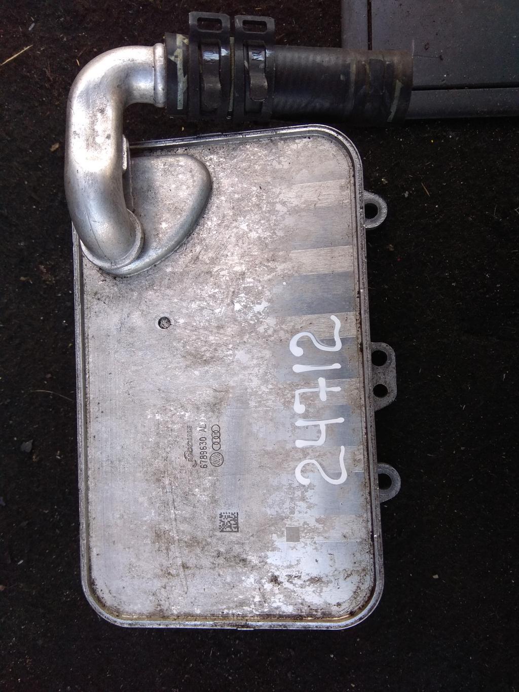 радиатор масляный Audi A6 4G/C7 2013, 3.0 л., дизель, седан, 059117021R, ., 059117015P - фото №1