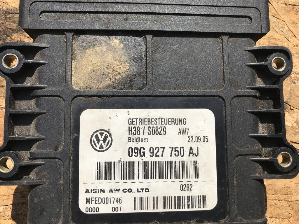 блок управления АКПП Volkswagen Passat B7 2013, 1.8 л., бензин, седан, 09G927749B, . - фото №1