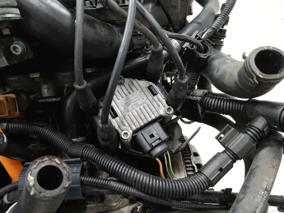 катушка зажигания Volkswagen Golf 5 поколение 2004, 1.8 л., AGN, бензин, 032905106 - фото №1