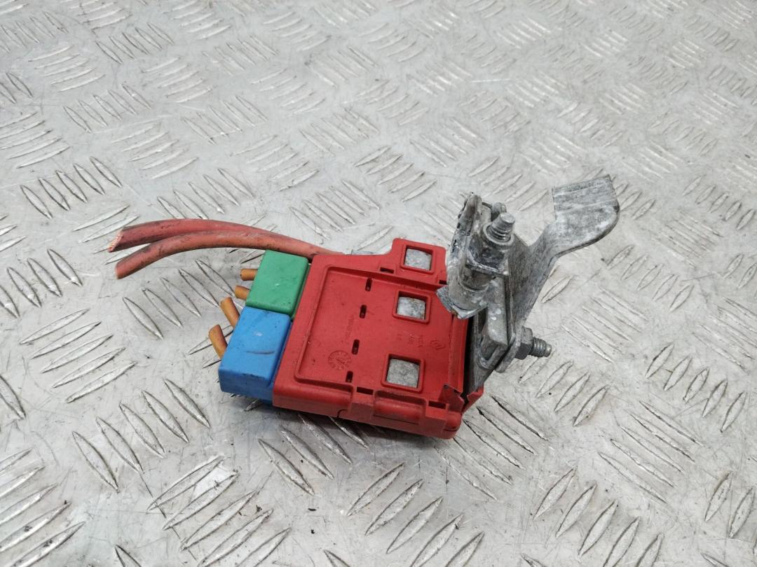 клемма аккумулятора плюс Renault Megane 3 поколение 2008, 8200427594 - фото №1