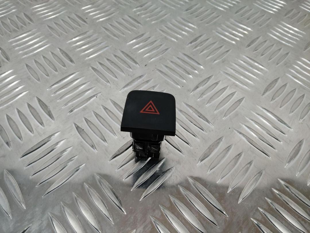 кнопка аварийной сигнализации Renault Kadjar 1 поколение 2017, 252900624R - фото №1