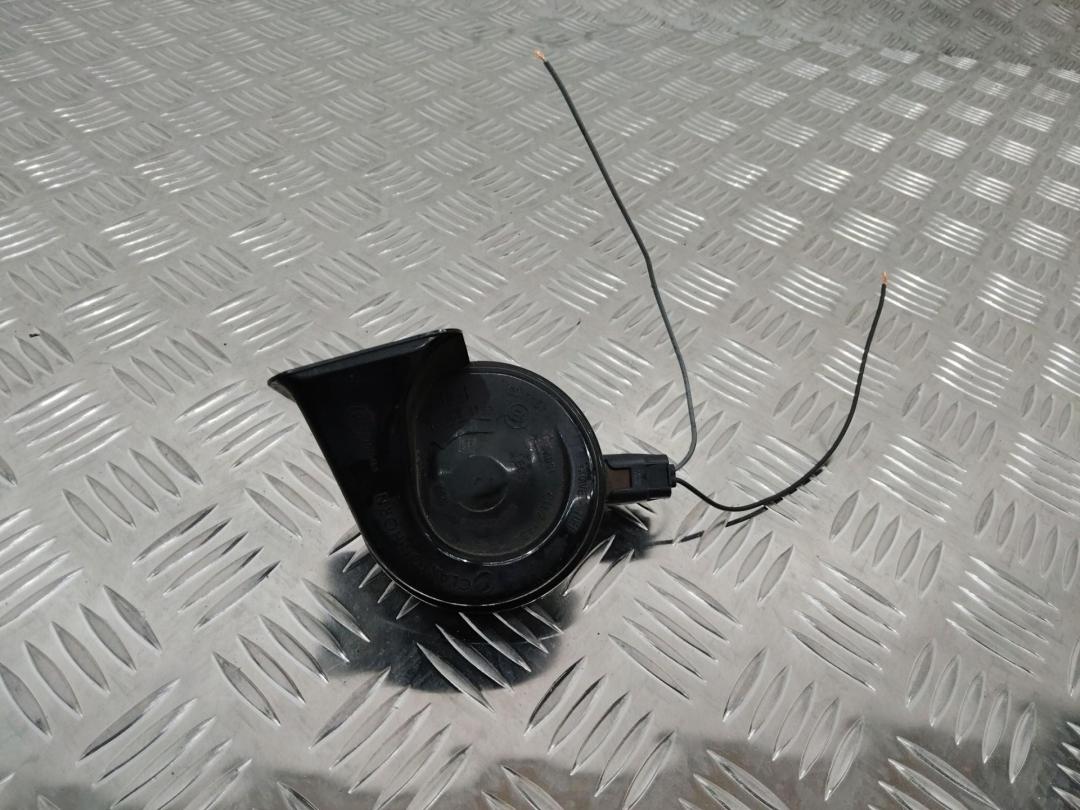сигнал (клаксон) Renault Kadjar 1 поколение 2017, 256105087R - фото №1