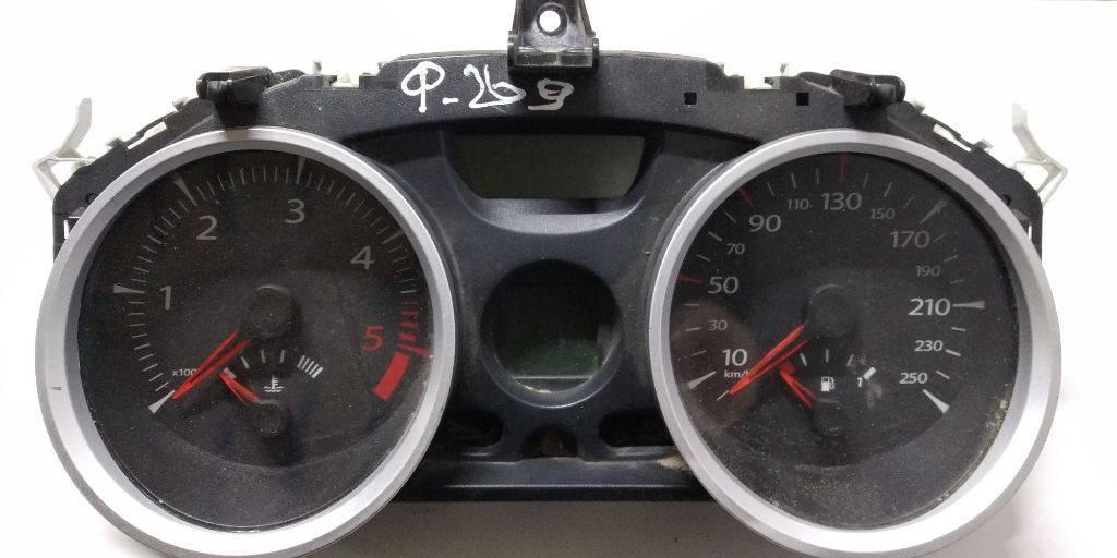 щиток приборов (приборная панель) Renault Megane 3 поколение 2008, 8200720313 - фото №1