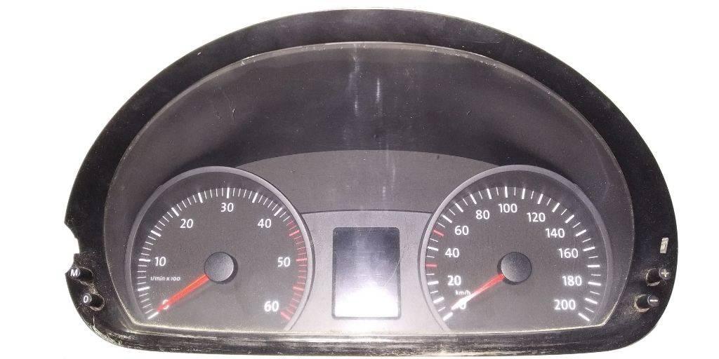 щиток приборов (приборная панель) Volkswagen Crafter 1 поколение 2009, 9064465421, 2E0920840Q - фото №1