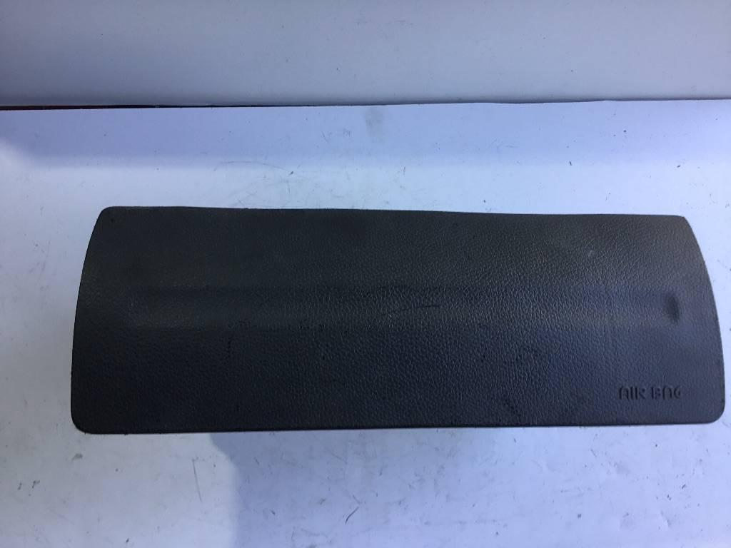 подушка безопасности пассажира Renault Logan 1 поколение 2007, 8200793386 - фото №1