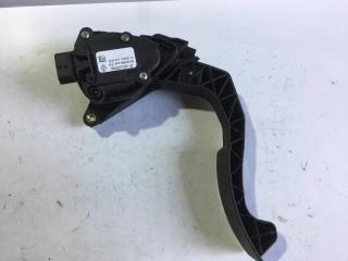 педаль Renault Duster 1 поколение 2011, 180022703R