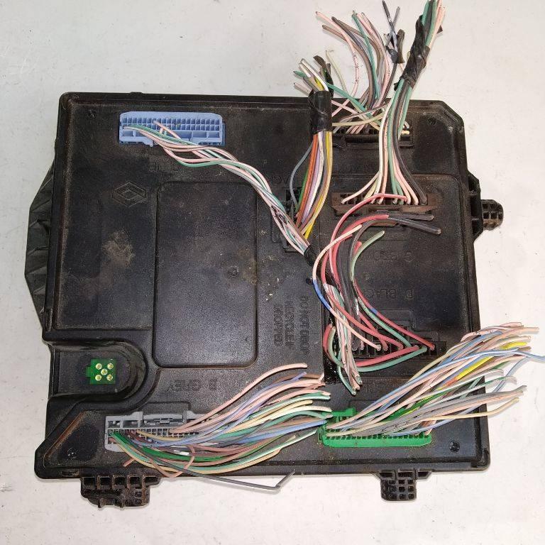 блок комфорта Renault Scenic 3 поколение 2010, 284B18225R - фото №1