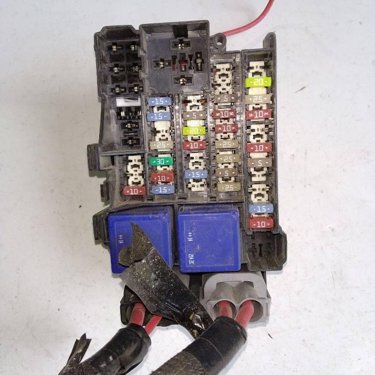 блок предохранителей Renault Fluence 1 поколение 2009, 252360003R - фото №1