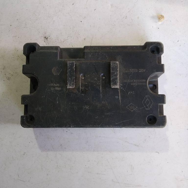 блок управления мультимедия Renault Scenic 3 поколение 2010, 280240001R - фото №1