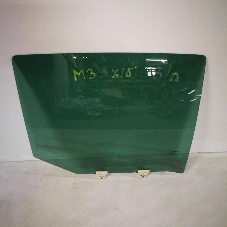 стекло двери задней правой Renault Megane 3 поколение 2011, хетчбэк 5 дв. - фото №1