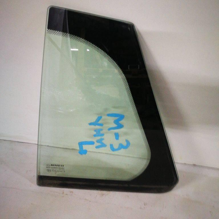 форточка задняя левая Renault Megane 3 поколение 2011, универсал - фото №1