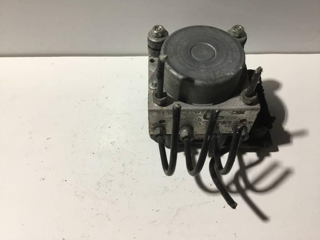 блок ABS Renault Sandero 1 поколение 2009, 8200766092 - фото №1