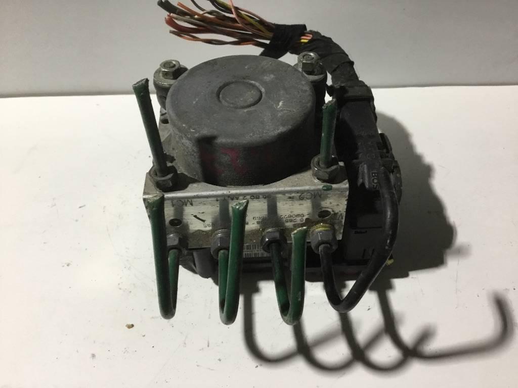 блок ABS Renault Logan 1 поколение 2007, 8200756095 - фото №1